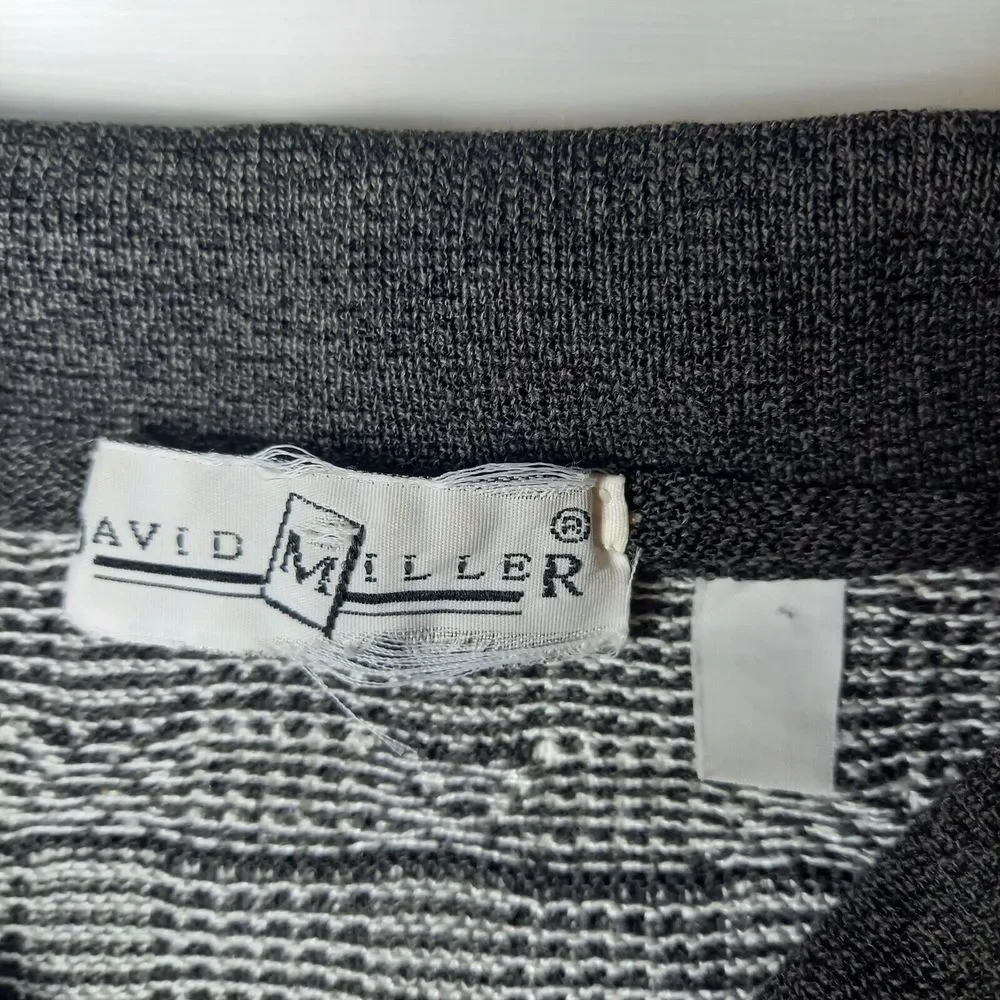 Size 38 PittoPit 20¼" Vintage David Miller Grey Pattern Collared Button Jumper - Picture 3 of 3